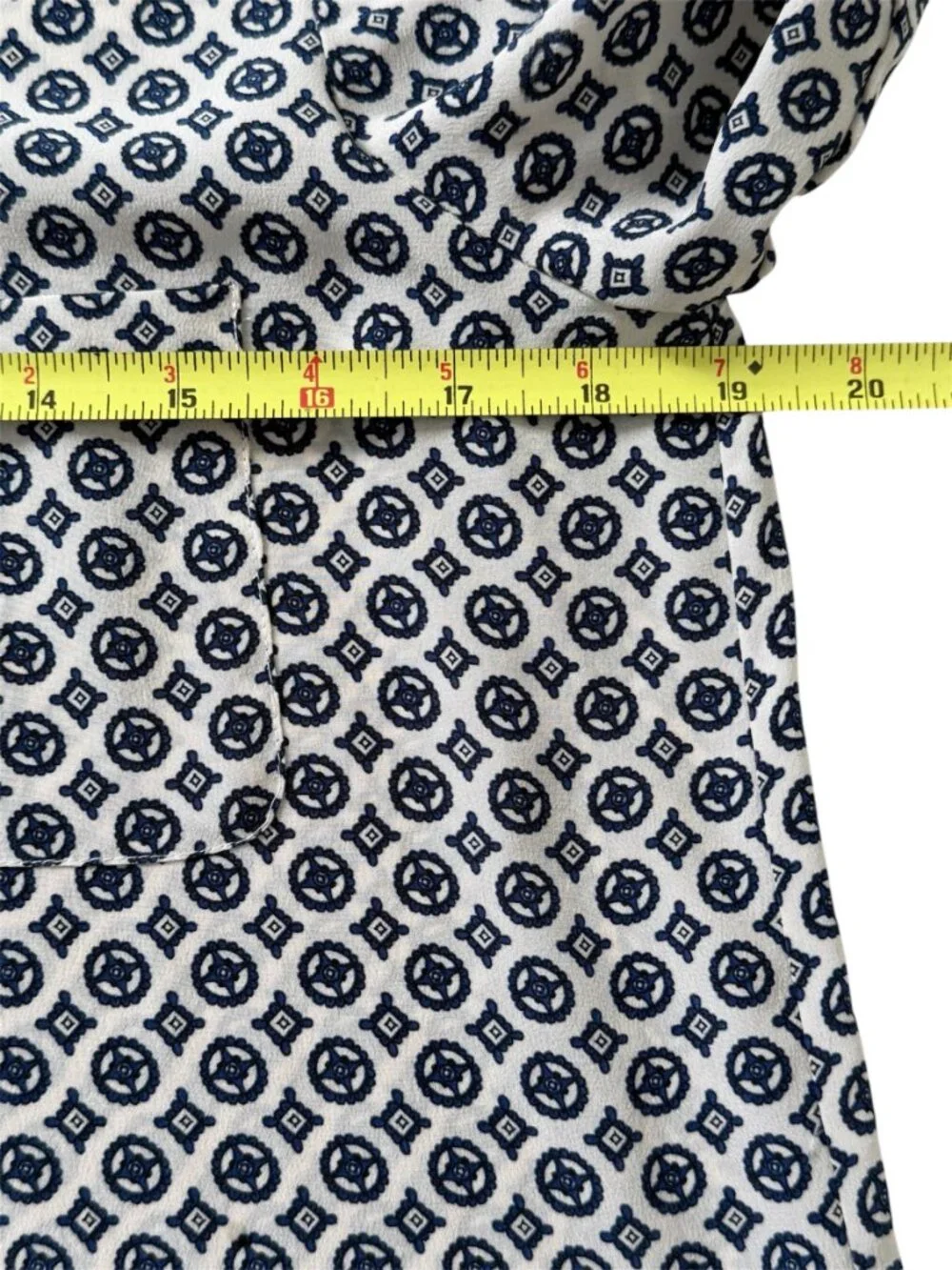 Joie Daryn 100% Silk Geometric Tile Medallion Print Boho Blouse Navy/Cream Sz S